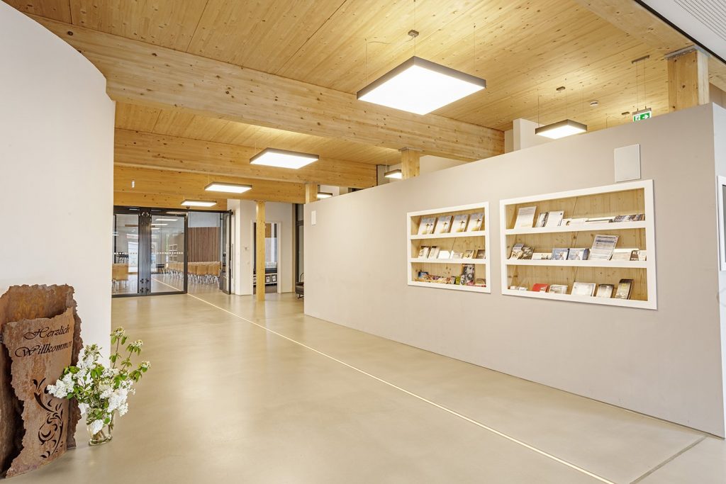 Planlicht-Commercial Interior 5 - Liha Square Pendant